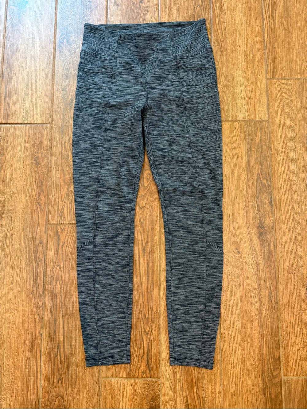 Athleta Women’s Gray Heathered Ankle Leggings Stretch Knit Size M